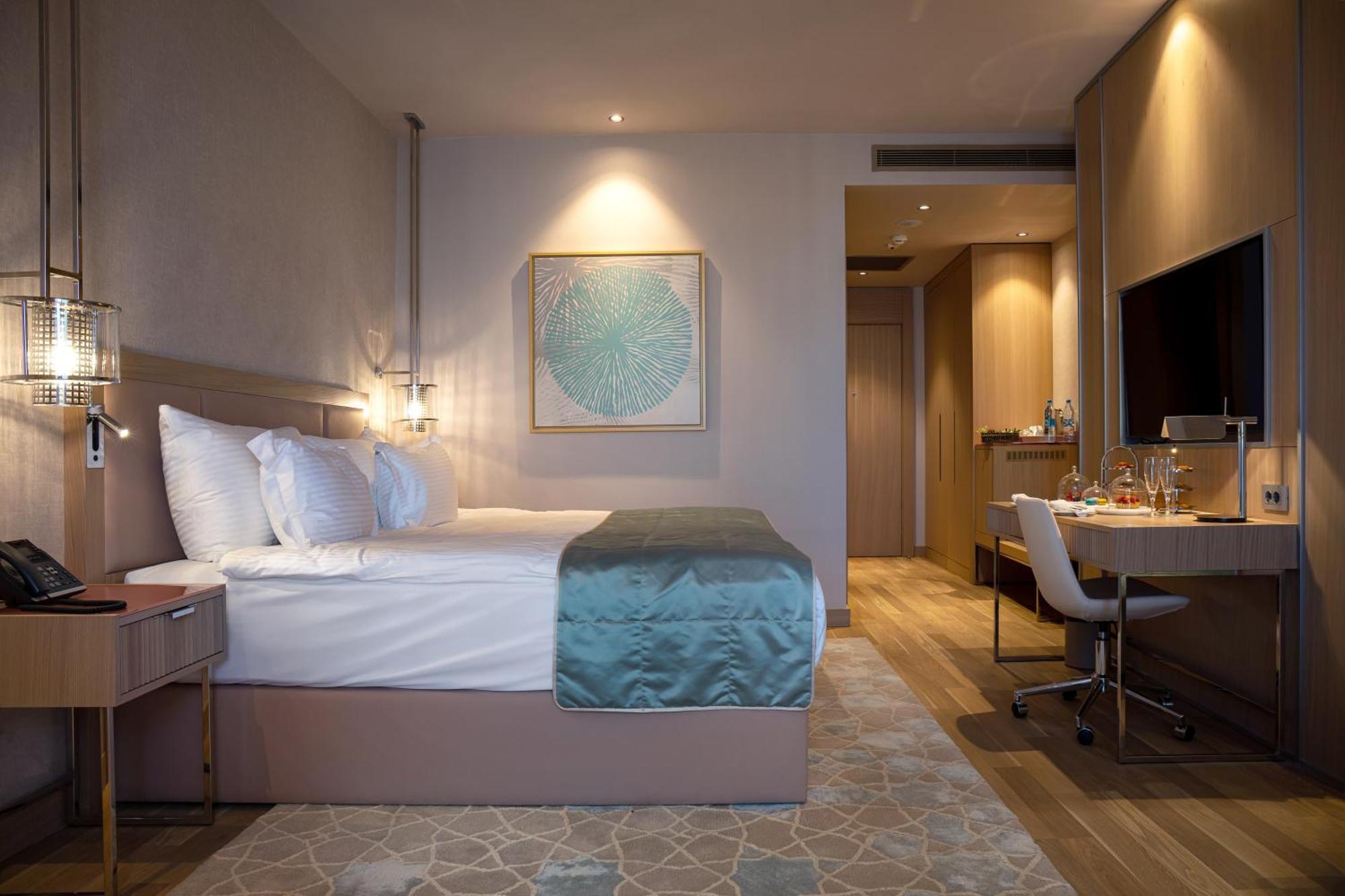 Karavansaray Turkistan Harbour Hotel -Flying Theatre Access Εξωτερικό φωτογραφία Deluxe Room