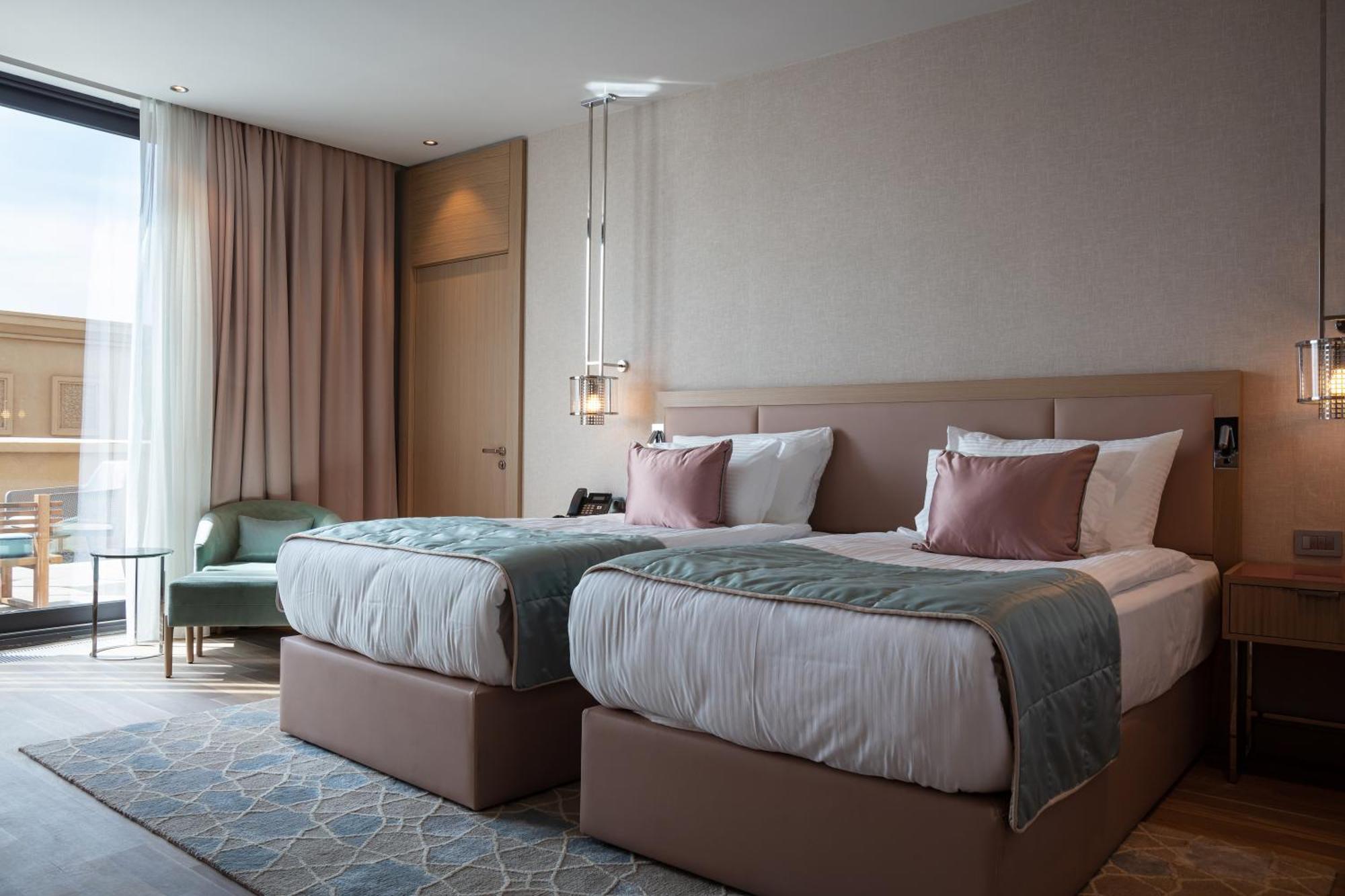 Karavansaray Turkistan Harbour Hotel -Flying Theatre Access Εξωτερικό φωτογραφία Deluxe room
